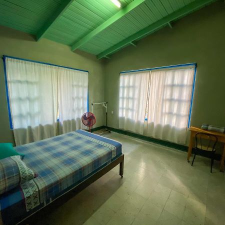 Hostal Juan Lindo 圣佩德罗苏拉 外观 照片